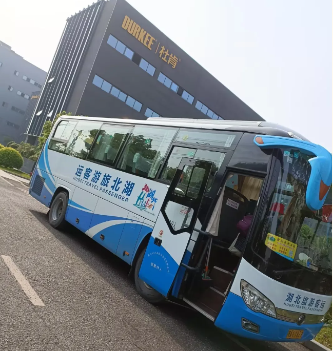 xc sports风管销售中心安徽明堂山景区游览团建活动